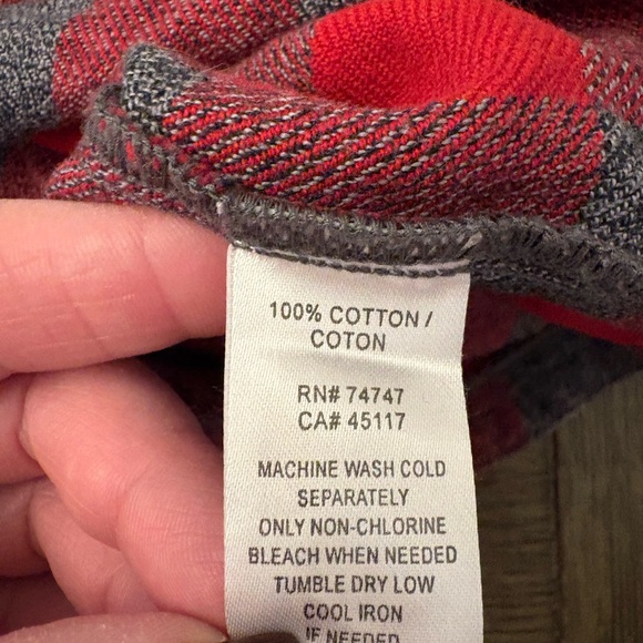 Women’s small red and grey plaid hooded shirt - Picture 8 of 8